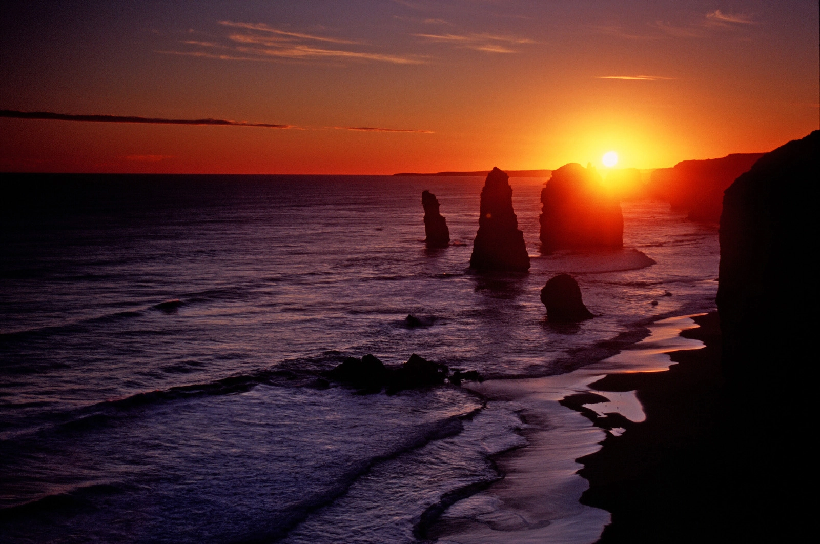 Tom!=''?Tom:Tom Bergeron